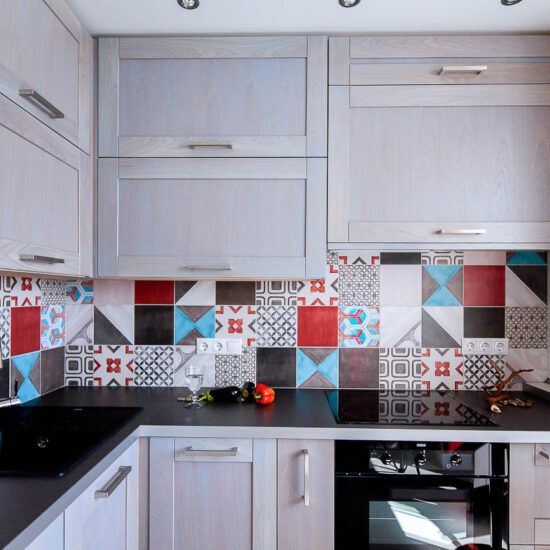 Декорирование интерьера кухни, кухонный фронт